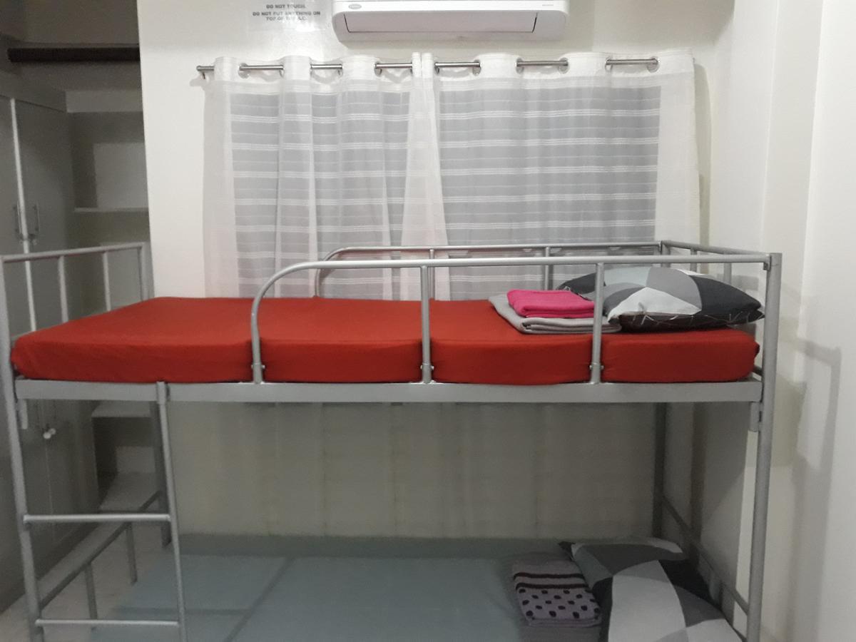 Jdl Residences Hostel Legazpi Esterno foto