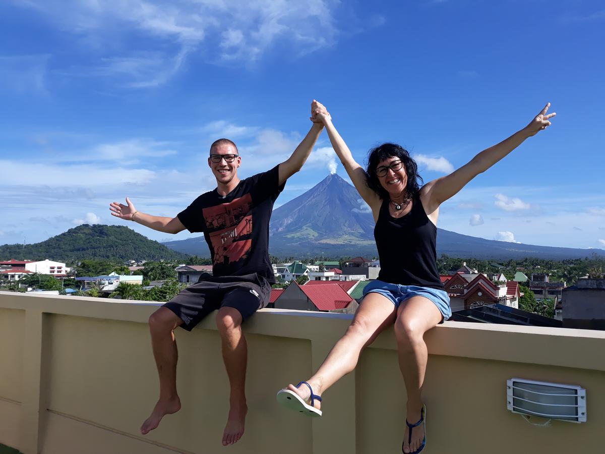 Jdl Residences Hostel Legazpi Esterno foto