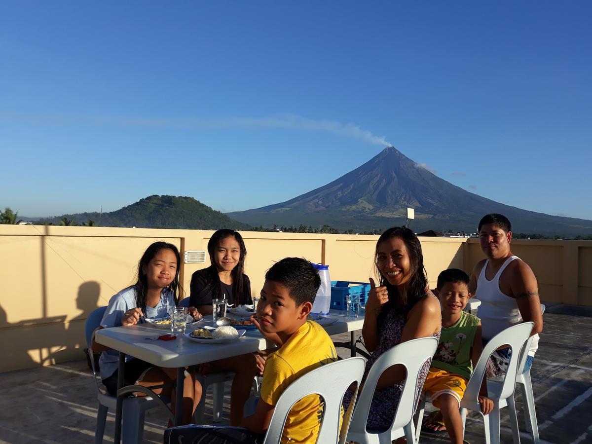 Jdl Residences Hostel Legazpi Esterno foto