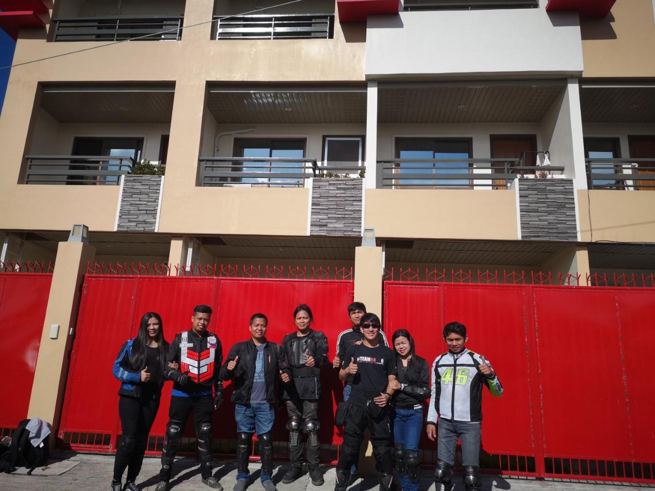 Jdl Residences Hostel Legazpi Esterno foto