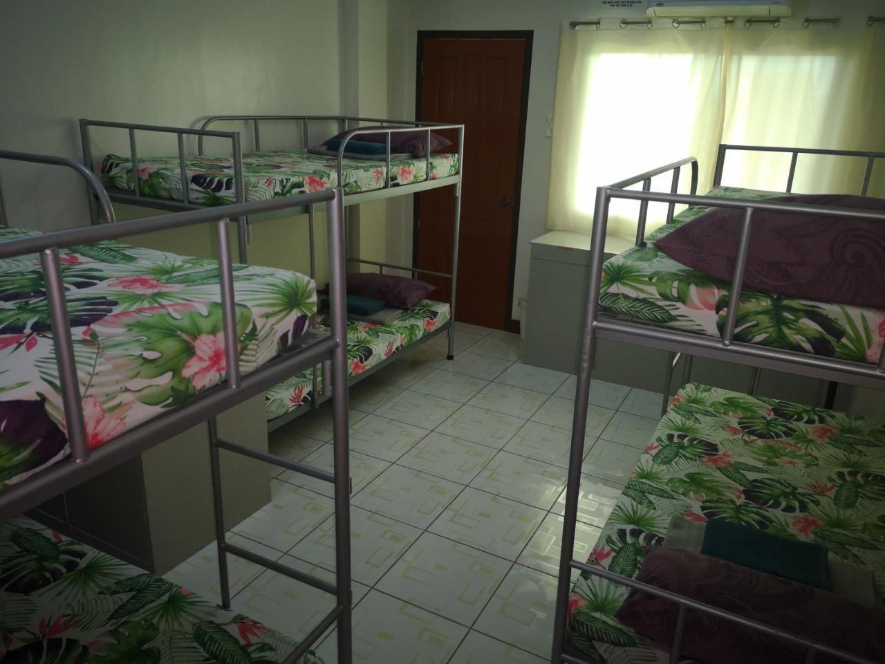 Jdl Residences Hostel Legazpi Esterno foto